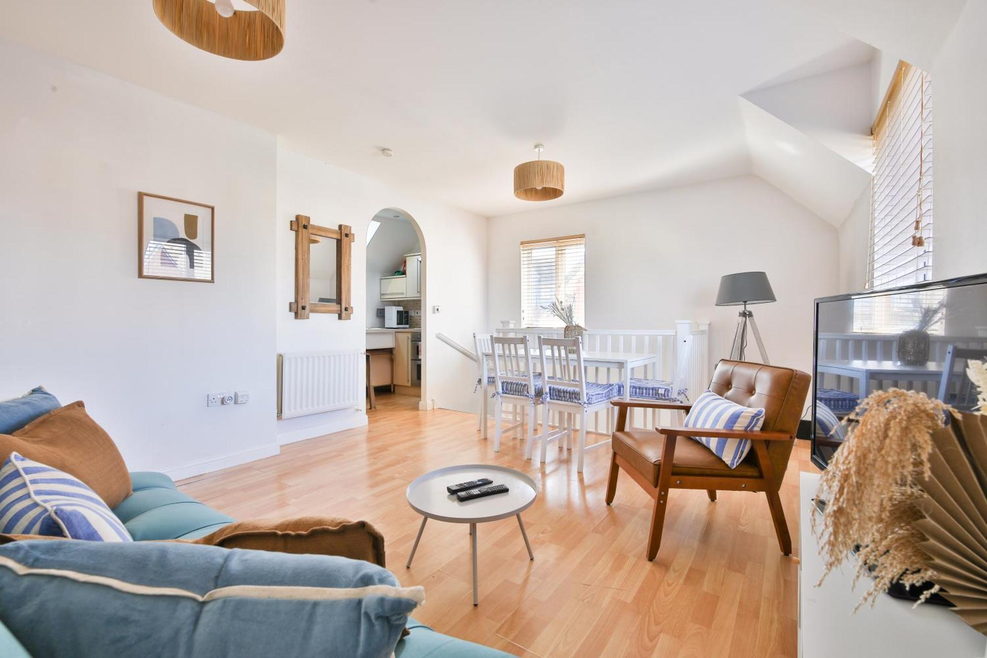 Stayright 2 Bed Beach House With Private Parking- Next To Barry Beach And Jackson Bay Extérieur photo
