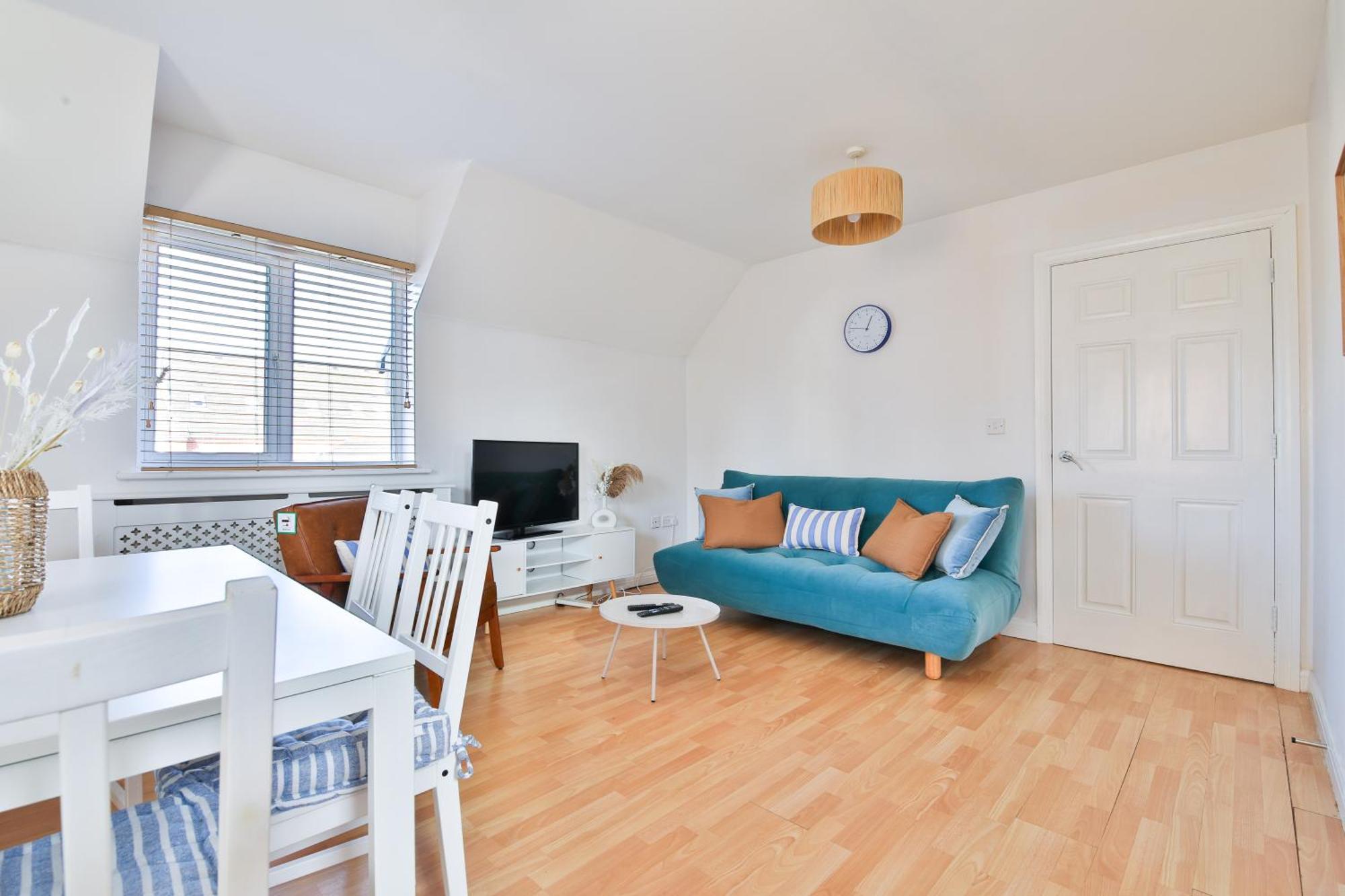 Stayright 2 Bed Beach House With Private Parking- Next To Barry Beach And Jackson Bay Extérieur photo